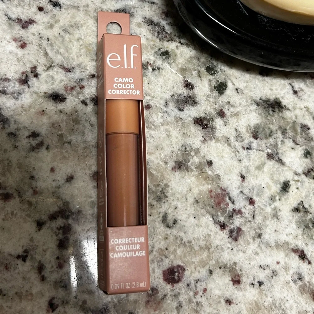 ✨FREE GIFT✨Add to Any Order! e.l.f. Camo Concealer
